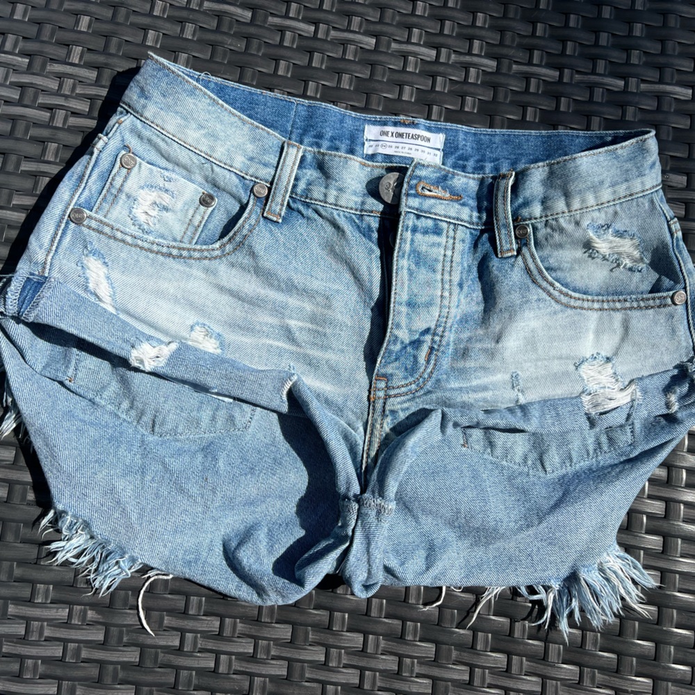 One Teaspoon Bandits shorts size 24